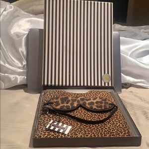 Gift set IPad sleeve and size small eye mask